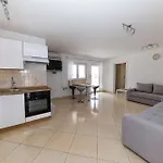 In 26704 Apartman *