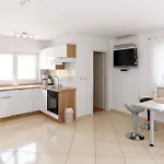In 26704 Apartman *