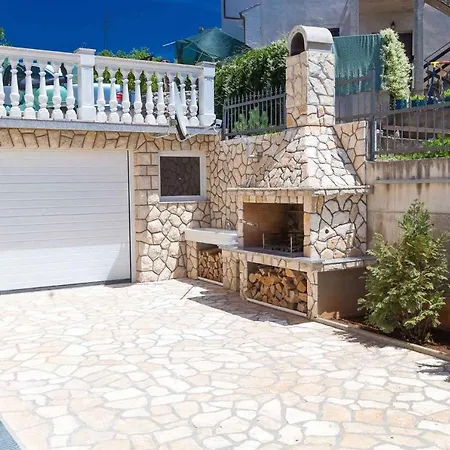 In 26704 * Crikvenica