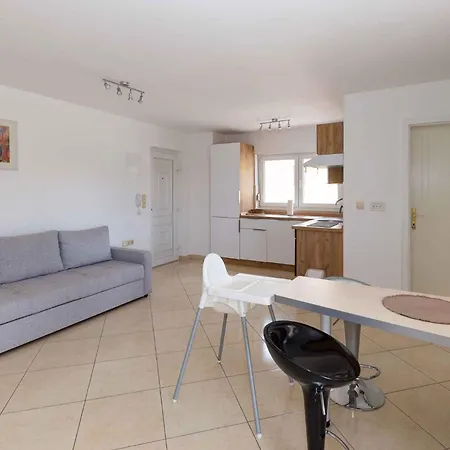 Apartman In 26704